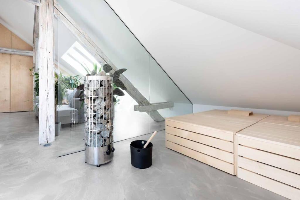 Sheila's Loft *